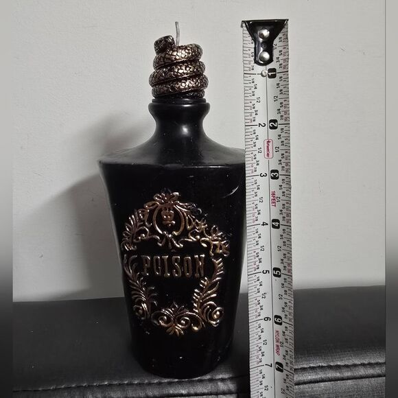 Lot of two Halloween Decor Book of Spells and Poison Bottle Candle - Picture 12 of 14